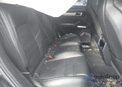 2021 Porsche Cayenne Turbo z USA, uszkodzony, nr VIN WP1AF2AY4MDA36600